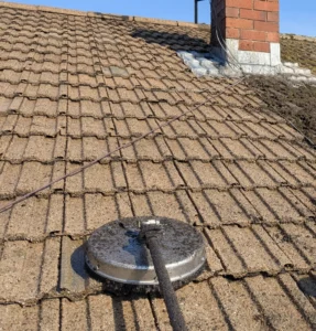 risks of roof cleaning